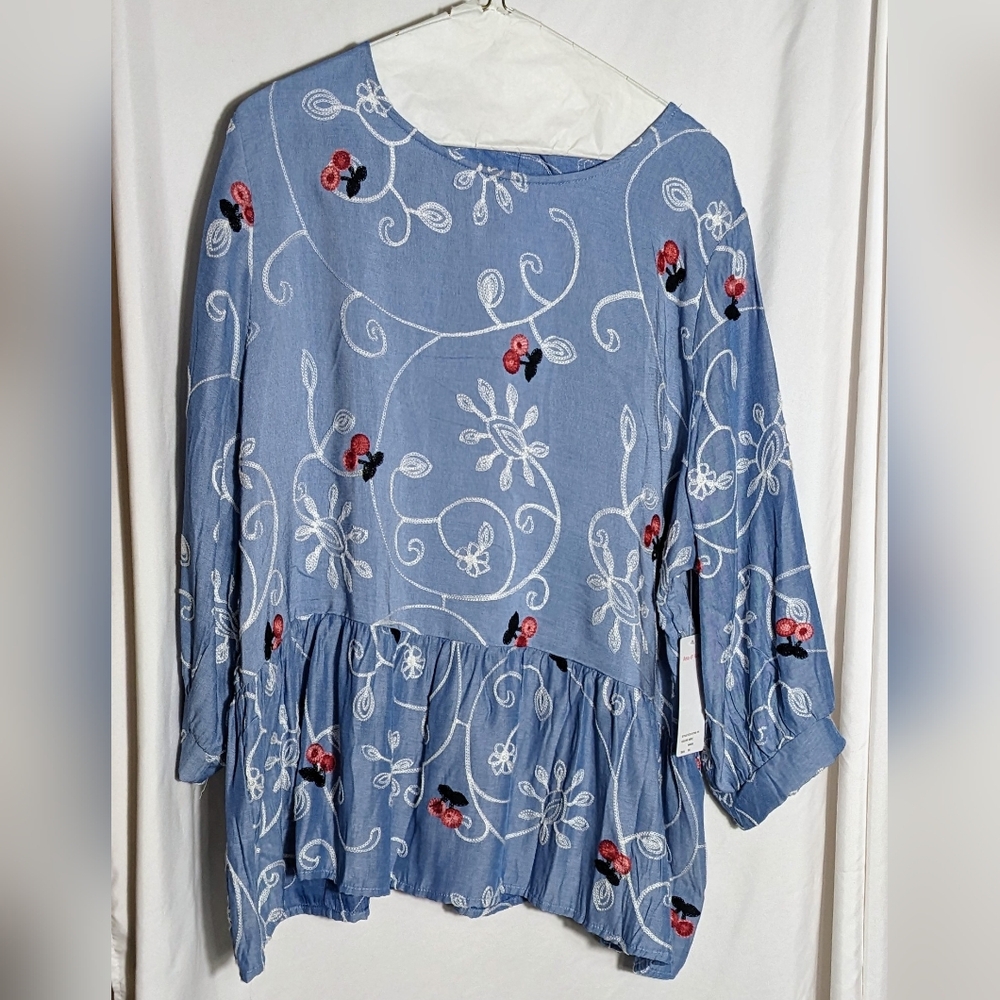 NWT‎ Ana and Rose Boho Babydoll Top     | Light Blue W/ Appliques| Size 3X